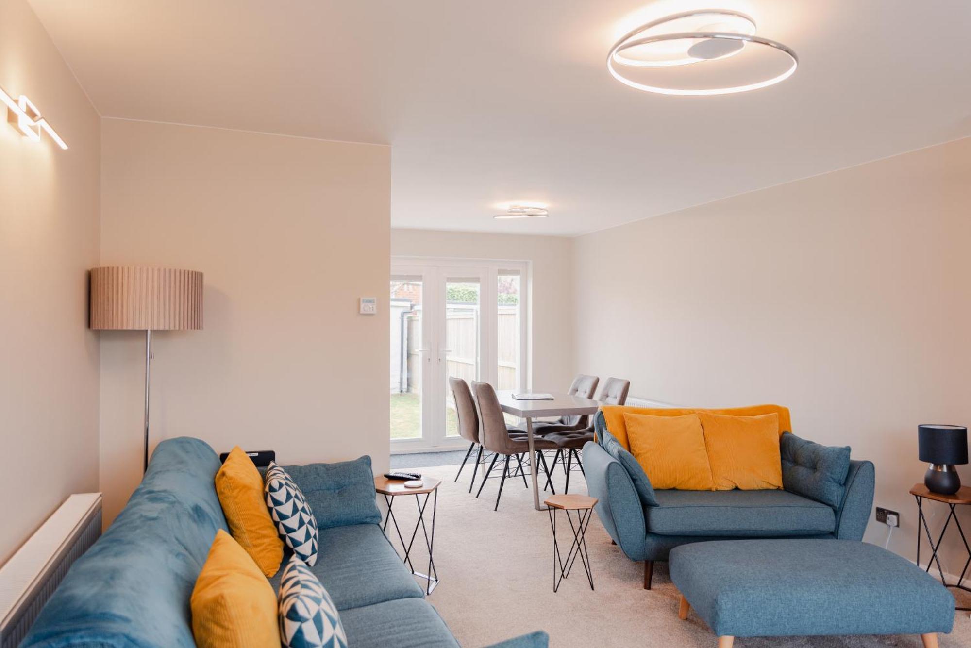 Luxury Recently Renovated 3 Bedroom Home In Sandwich Kent Exterior photo